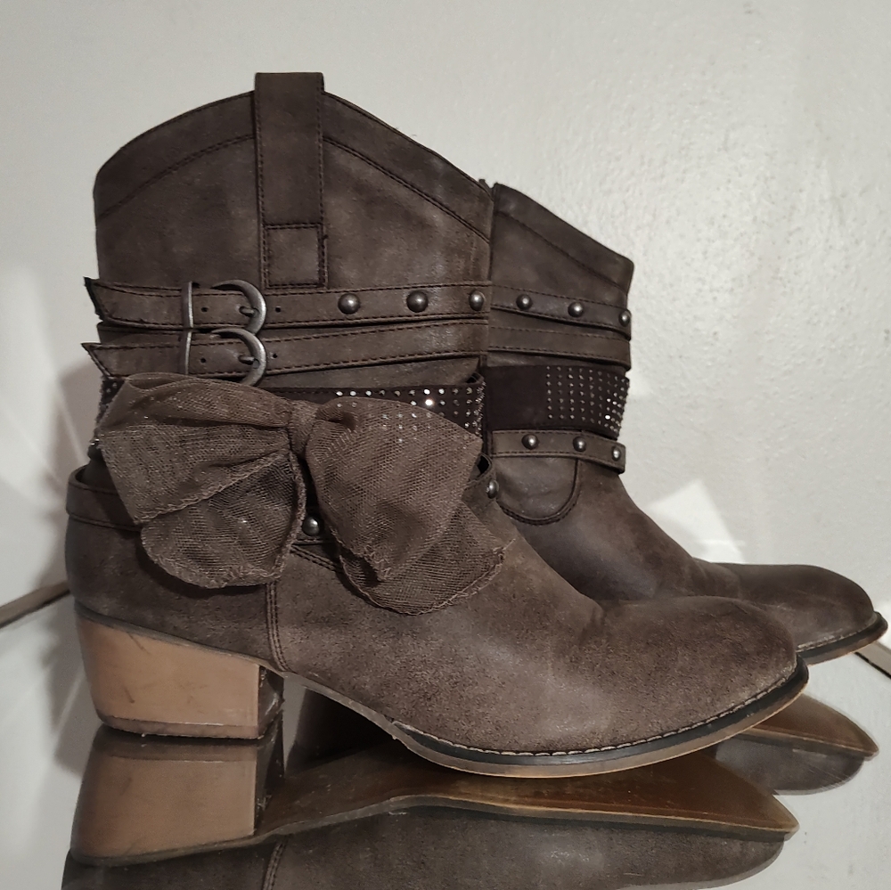 Cowboy Boots Western Cowgirl Ankle Bootie Bows 8.5 Hot Tomato